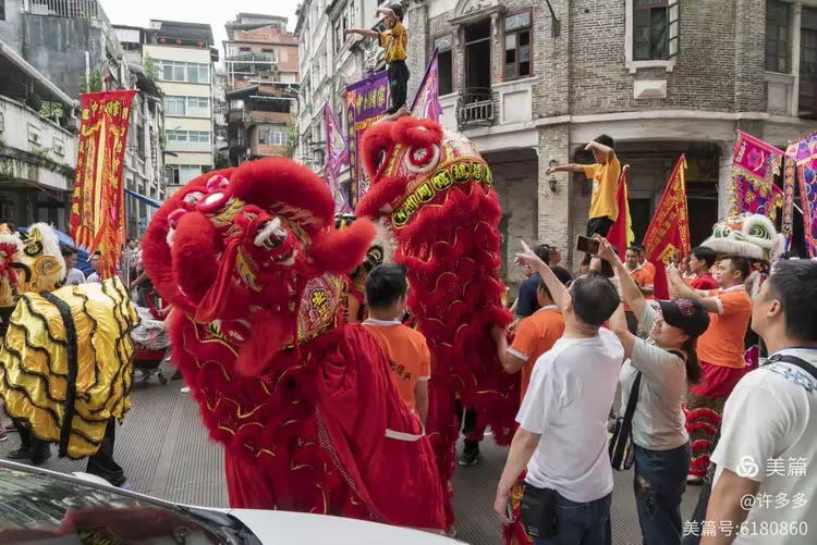 梧州龙母诞盛大巡游